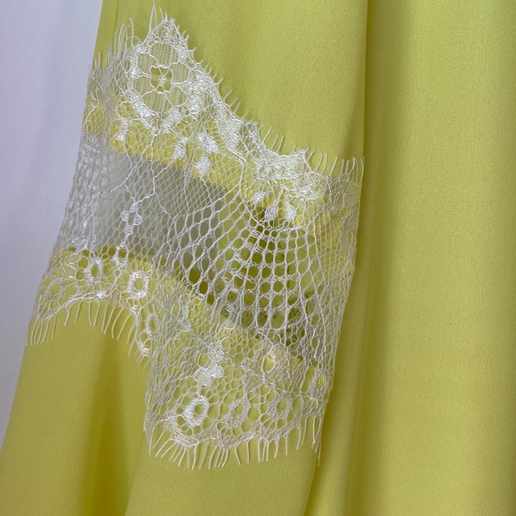 Relativity White Lace Trimmed Flowy Chartreuse Top - Picture 3 of 5